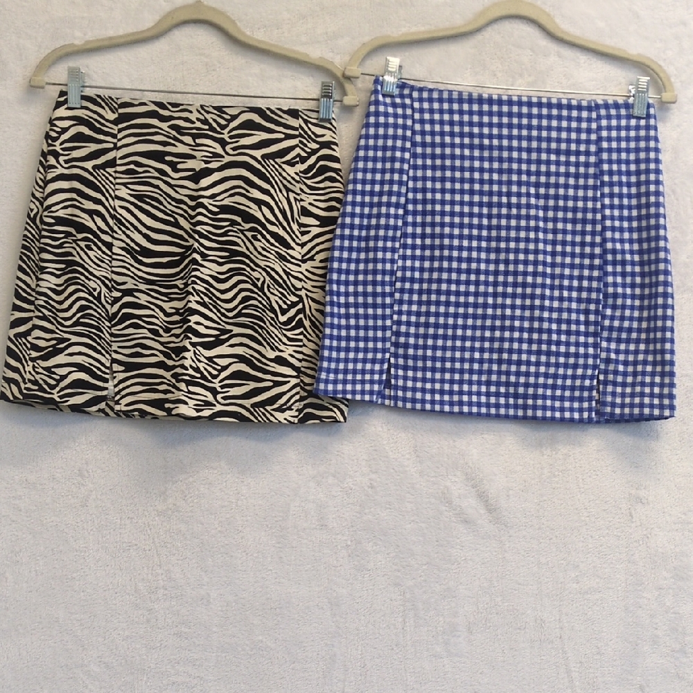 Love On A Hanger Junior's Zebra & Gingham Mini Skirt Bundle Size 5